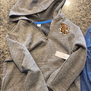 Old navy boys M hoodie and long sleeve shirts